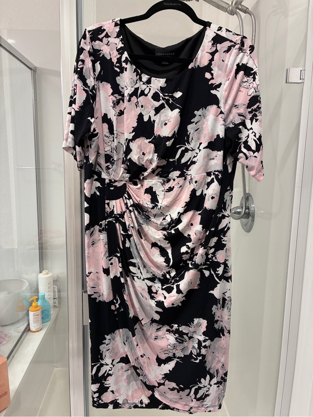 connected apparel Black and Pink Floral Twist-Detail Midi Dress